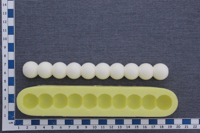 445-Bordura perly 17cm-silikonove formy  OB